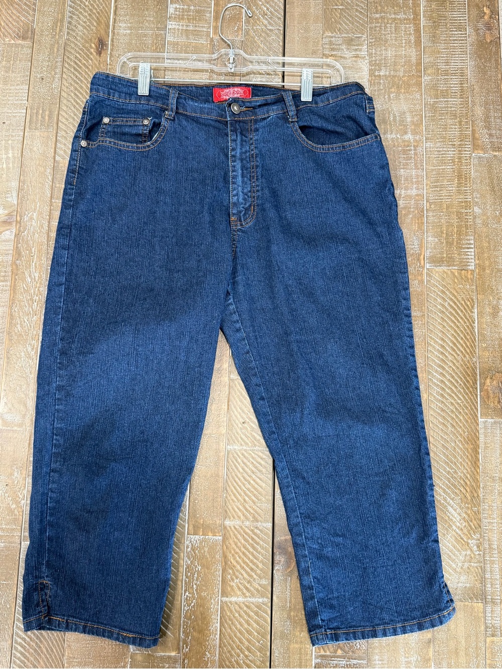 COS women’s Dark Blue Capris